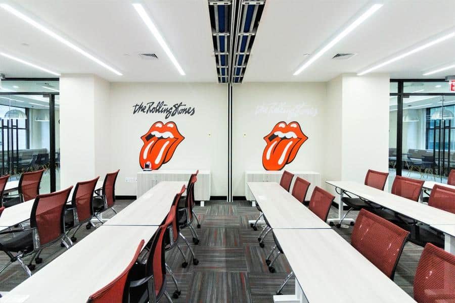 Rolling Stones Room Motorized Soundproof Dividing Wall