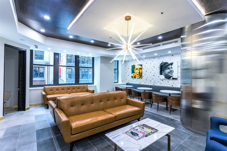 Sinatra Lounge (Alternate View)