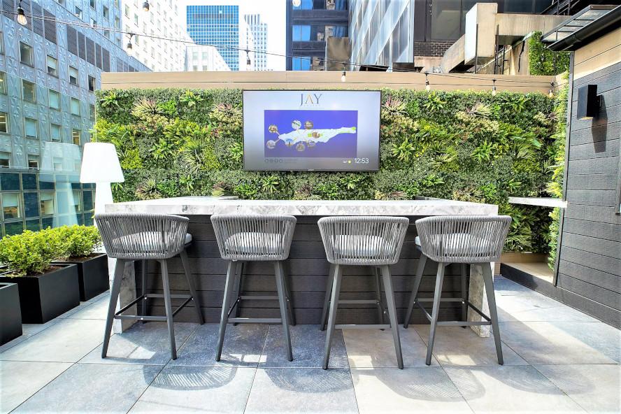 Built-in Bar Area